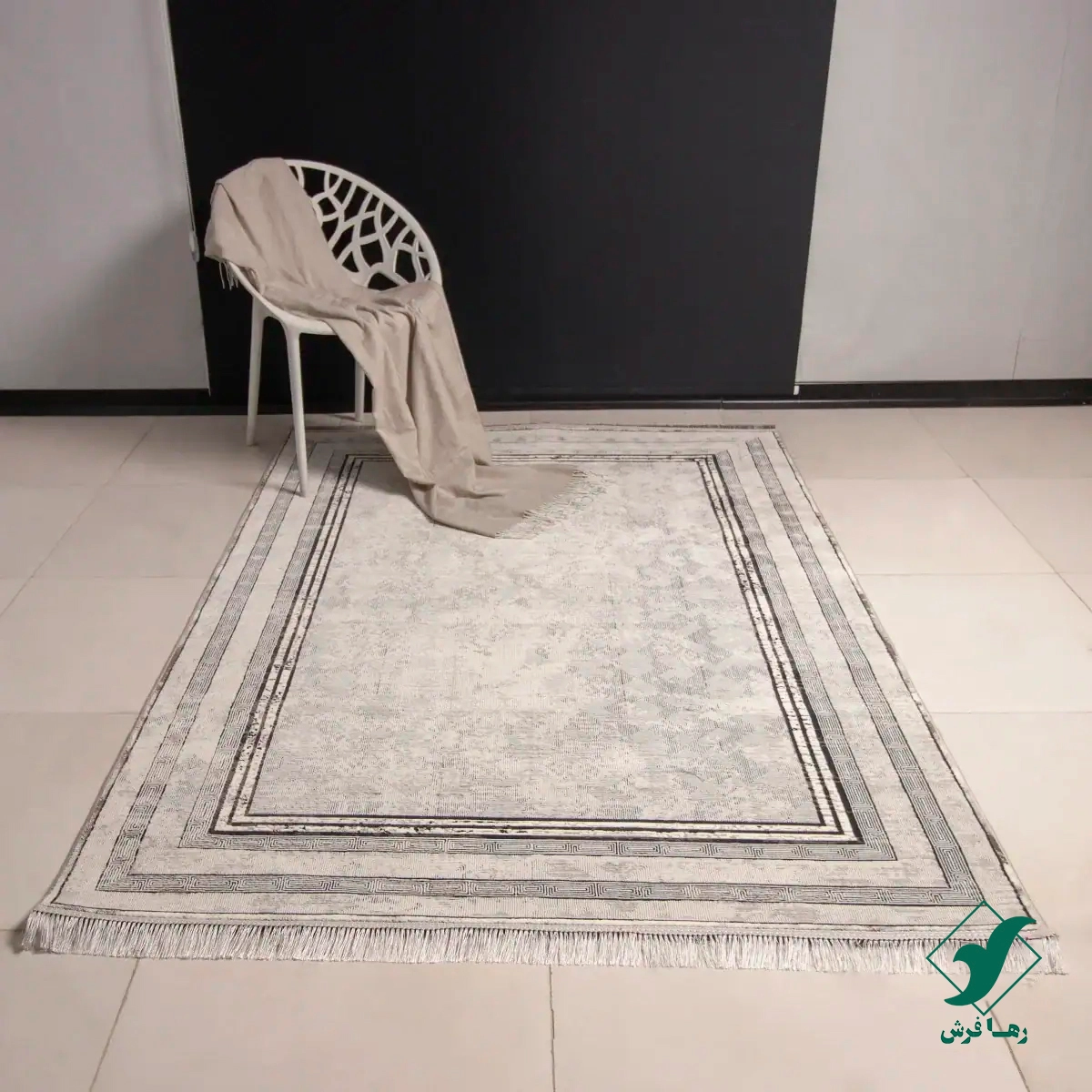 فرش مینیمال پارمیدا نقره ای